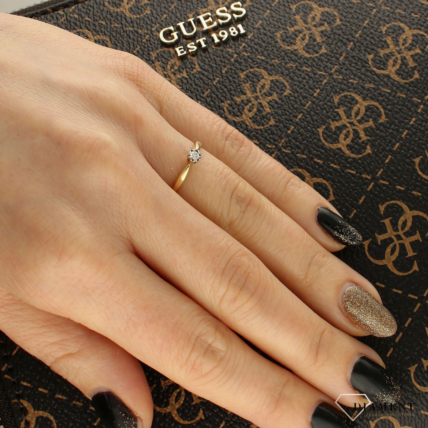 Pierścionek złoty DIAMENT żółte złoto, jeden diament 'Miłość' CH485HSI 585.jpg